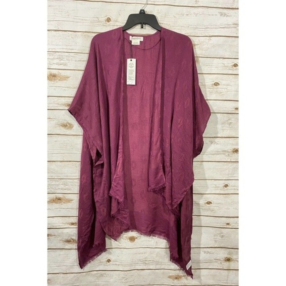 Treasure & Bond Women's Poncho Style High-low Open Cardigan One Size Red